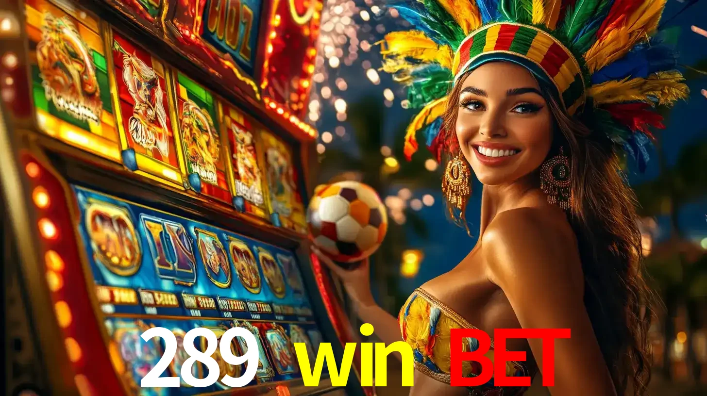 Mulher com um cocar de carnaval ao lado de uma máquina de caça-níqueis enquanto segura uma bola de futebol, mostrando a união da diversão de cassino e esportes no 289 win bet.