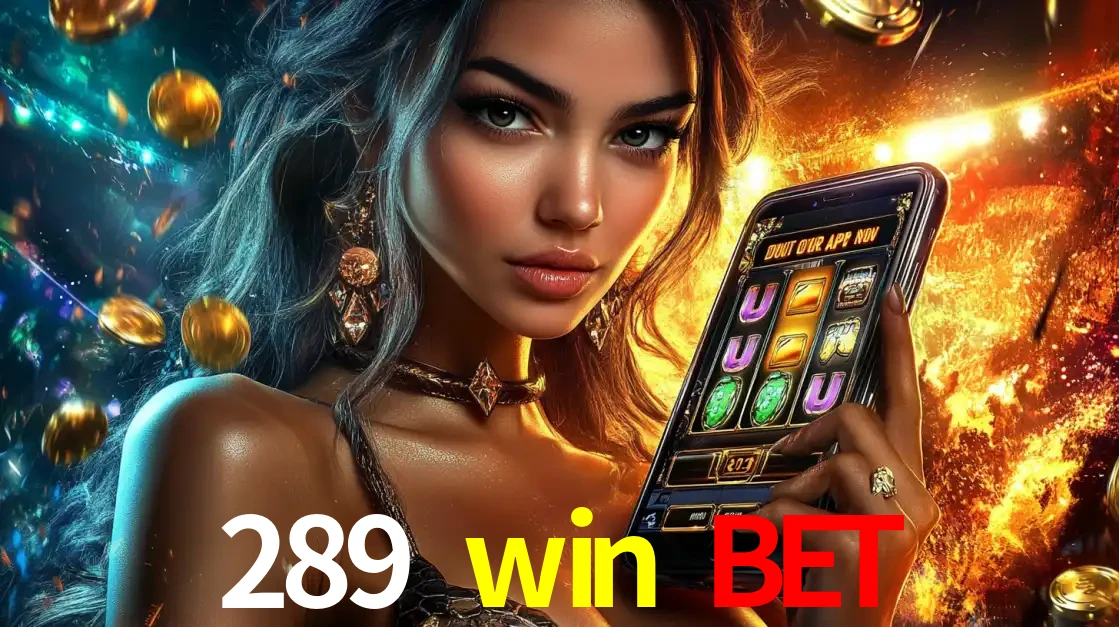 Mulher elegante mostrando um jogo de caça-níqueis em seu smartphone, destacando a experiência de cassino móvel oferecida pelo aplicativo 289 win bet.